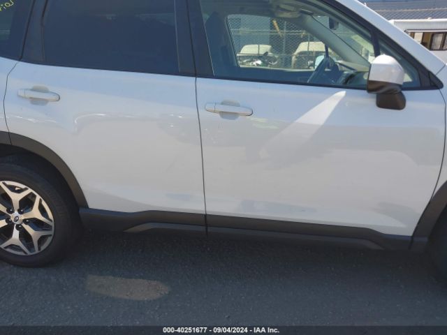JF2SKADC8NH442032 Subaru Forester Premium