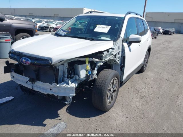 JF2SKADC8NH442032 Subaru Forester Premium