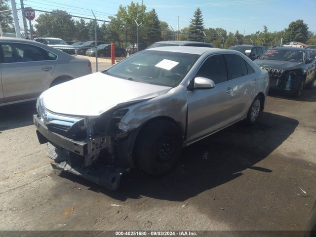 Toyota CAMRY LE 2014 4T1BF1FK2EU303220 Image 2