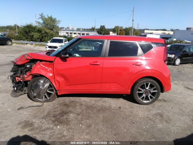 KNDJ63AU8L7053238 KIA Soul Gt-line