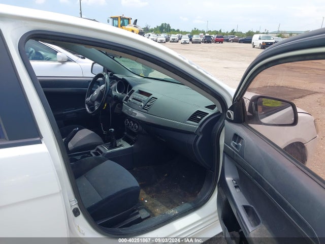 2010 MITSUBISHI LANCER JA32U8FW5AU007820 Photo 4