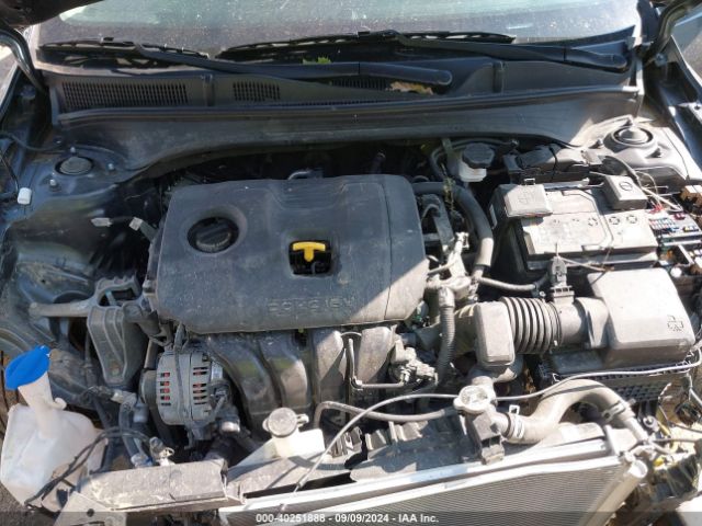 3KPF24AD9ME287512 KIA Forte Lxs