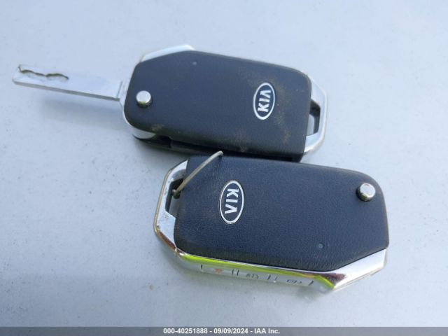 3KPF24AD9ME287512 KIA Forte Lxs