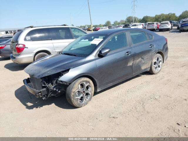 3KPF24AD9ME287512 KIA Forte Lxs