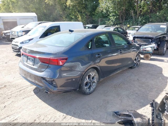 3KPF24AD9ME287512 KIA Forte Lxs