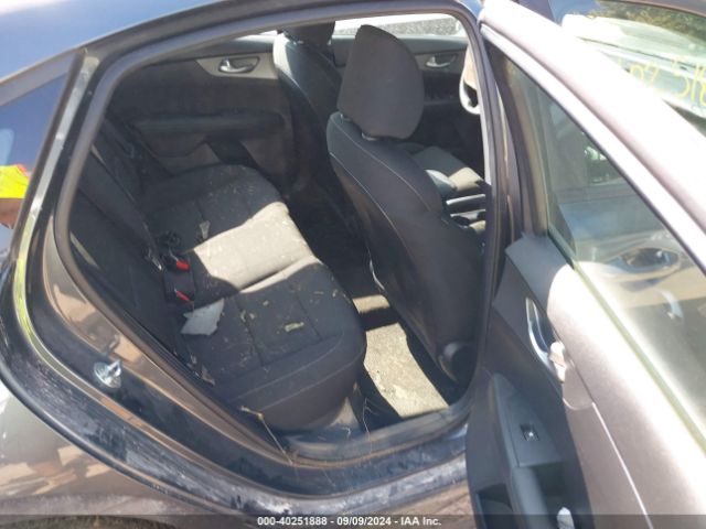 3KPF24AD9ME287512 KIA Forte Lxs