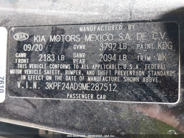 3KPF24AD9ME287512 KIA Forte Lxs
