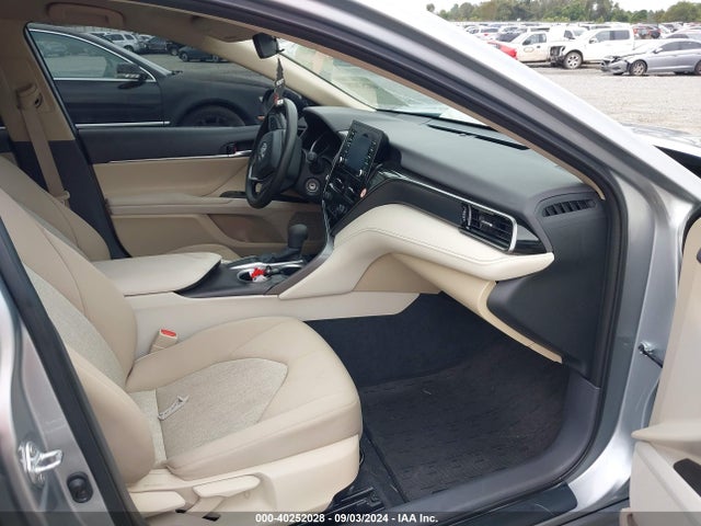 Toyota CAMRY LE 2024 4T1C11AK6RU190629 Image 5