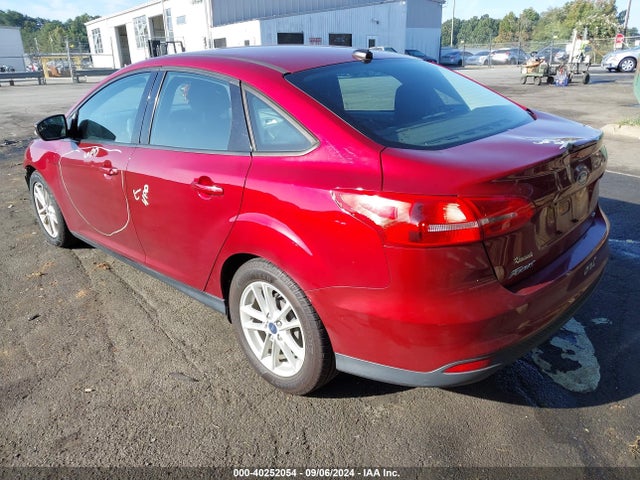 Ford FOCUS SE 2015 1FADP3F27FL283260 Image 3