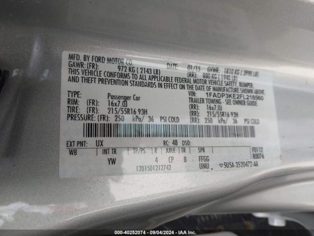 1FADP3KE2FL218560 Ford FOCUS SE