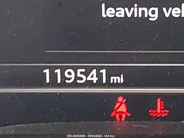 Audi Q5 2.0t Tech Premium 2018 WA1ANAFY0J2023965 Image 16