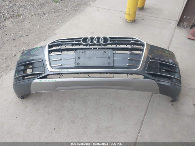 Audi Q5 2.0t Tech Premium 2018 WA1ANAFY0J2023965 Image 12