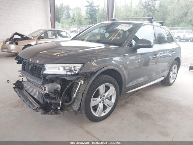 Audi Q5 2.0t Tech Premium 2018 WA1ANAFY0J2023965 Image 2