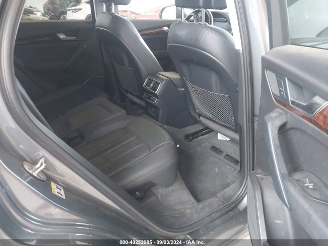 Audi Q5 2.0t Tech Premium 2018 WA1ANAFY0J2023965 Image 8
