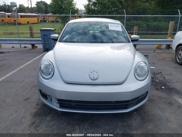 3VWF17AT3FM656527 Volkswagen Beetle 1.8t Classic