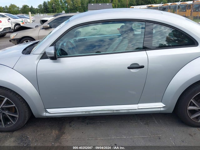Volkswagen Beetle 1.8t Classic 2015 3VWF17AT3FM656527 Image 14