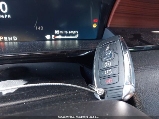 5LMJJ2JT8JEL05474 Lincoln Navigator Select