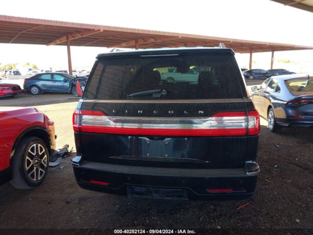 5LMJJ2JT8JEL05474 Lincoln Navigator Select