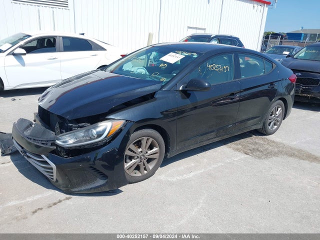 KMHD84LFXJU677922 Hyundai ELANTRA SEL