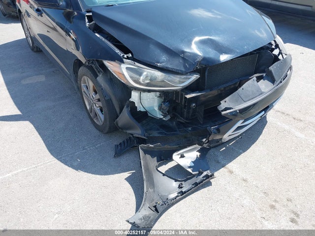 KMHD84LFXJU677922 Hyundai ELANTRA SEL