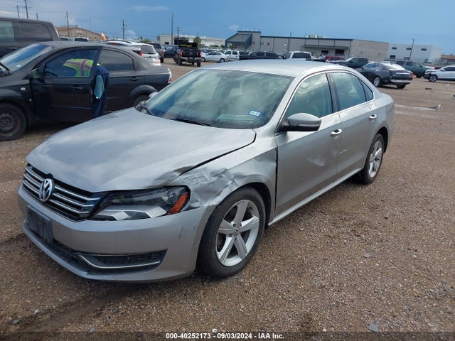 1VWBH7A3XEC015532 Volkswagen Passat 2.5l Se