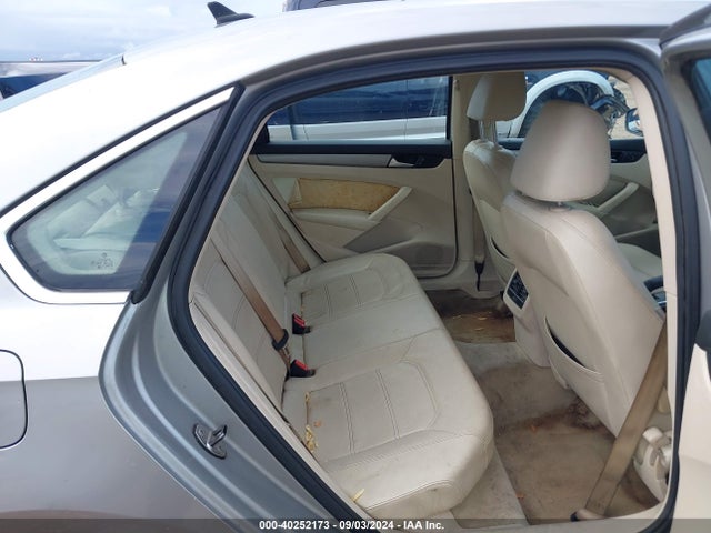 1VWBH7A3XEC015532 Volkswagen Passat 2.5l Se