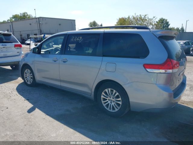 5TDYK3DC4ES511038 Toyota Sienna Xle V6 8 Passenger