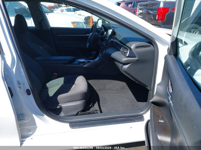 Toyota CAMRY LE 2022 4T1R11AK6NU654619 Image 5