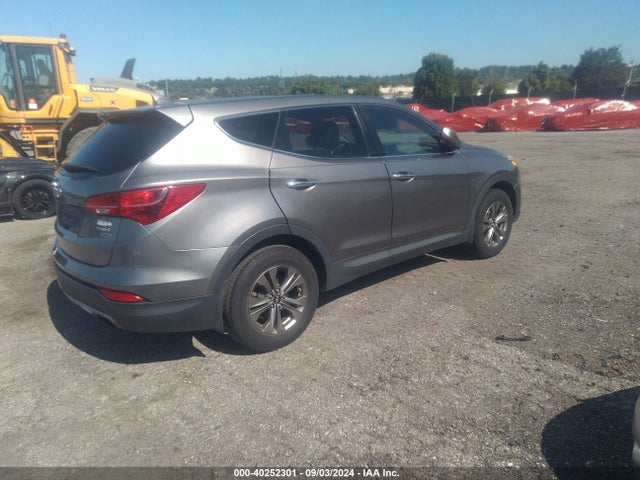 5XYZTDLB7GG311125 Hyundai Santa Fe Sport 2.4l
