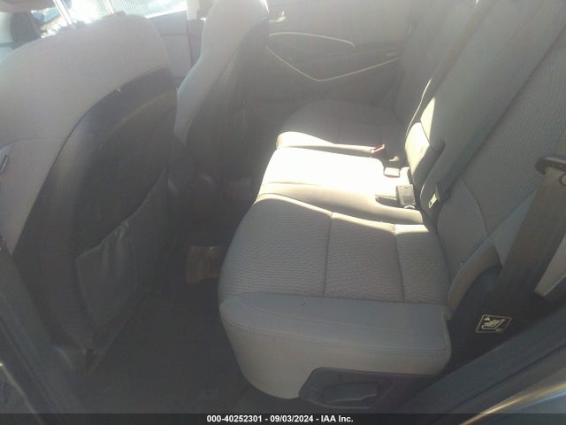 5XYZTDLB7GG311125 Hyundai Santa Fe Sport 2.4l