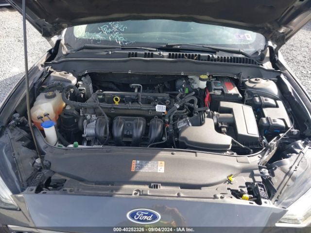 3FA6P0H78JR135676 Ford FUSION SE