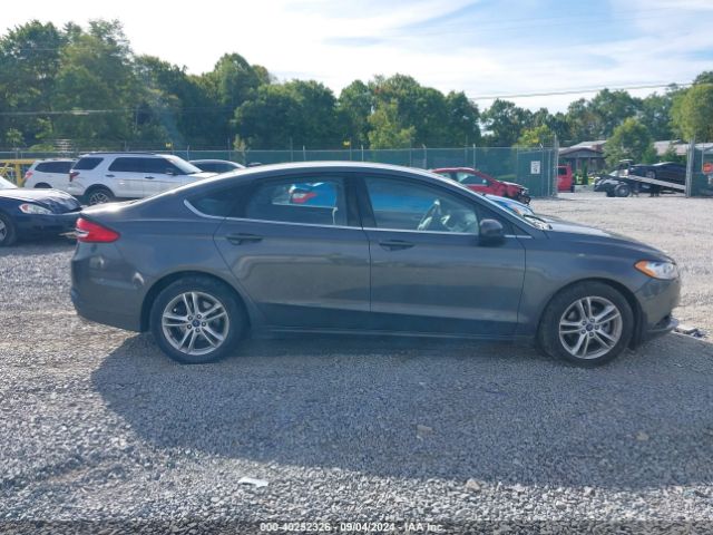 3FA6P0H78JR135676 Ford FUSION SE