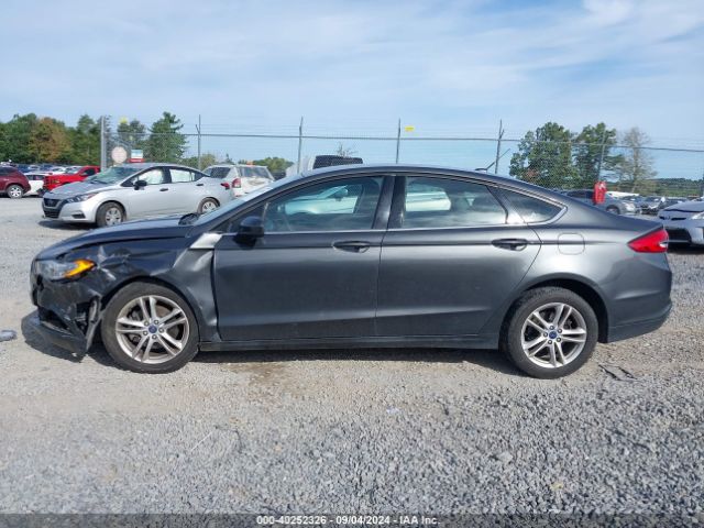 3FA6P0H78JR135676 Ford FUSION SE