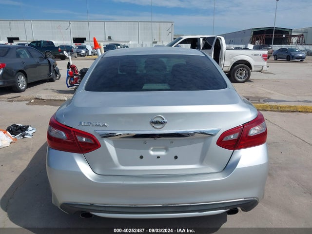 Nissan Altima 2.5 S 2018 1N4AL3AP8JC115444 Image 16