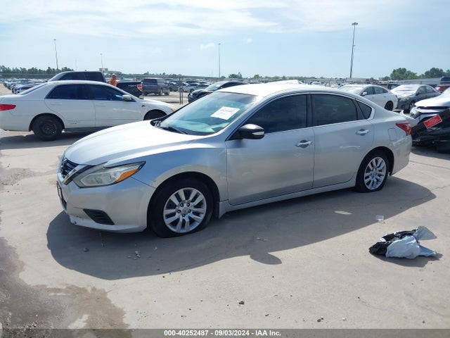 Nissan Altima 2.5 S 2018 1N4AL3AP8JC115444 Image 2