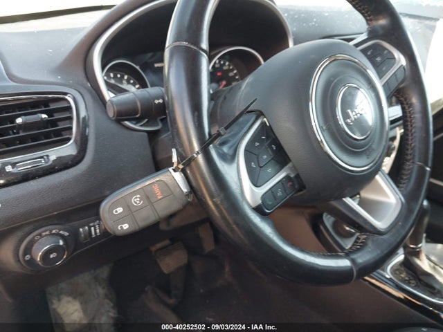 3C4NJDCB2LT212106 Jeep Compass Limited 4x4
