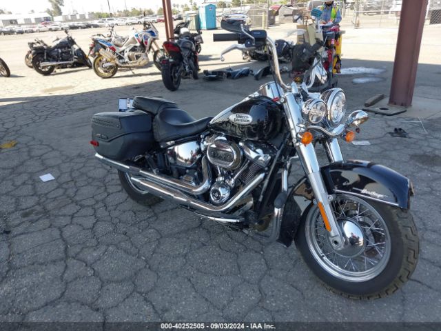 2022 HARLEY-DAVIDSON FLHCS 1HD1YBK18NB031571