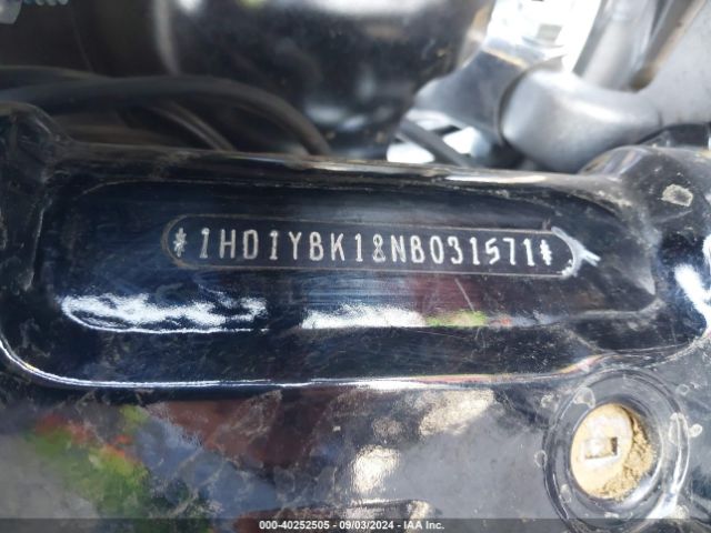 2022 HARLEY-DAVIDSON FLHCS 1HD1YBK18NB031571 Photo 9