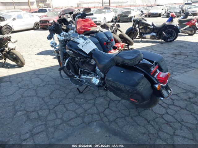 2022 HARLEY-DAVIDSON FLHCS 1HD1YBK18NB031571 Photo 2
