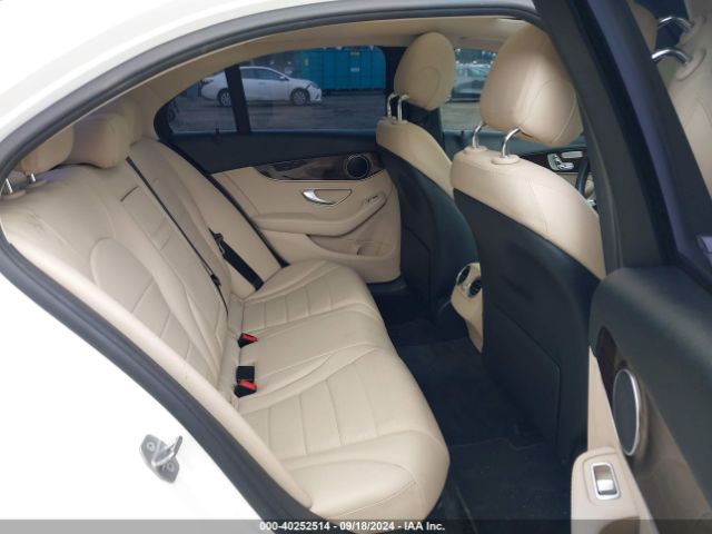 55SWF4JB6HU211733 Mercedes-Benz C 300 Luxury/sport