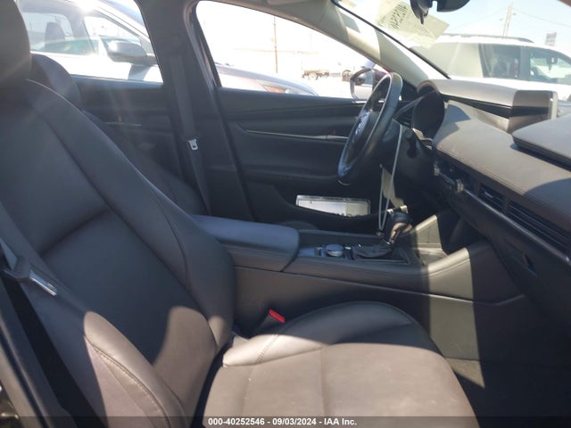 3MZBPACL2LM132868 Mazda Mazda3 Select Package