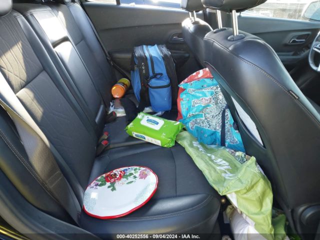 KL7CJPSM6NB562478 Chevrolet Trax Awd Lt