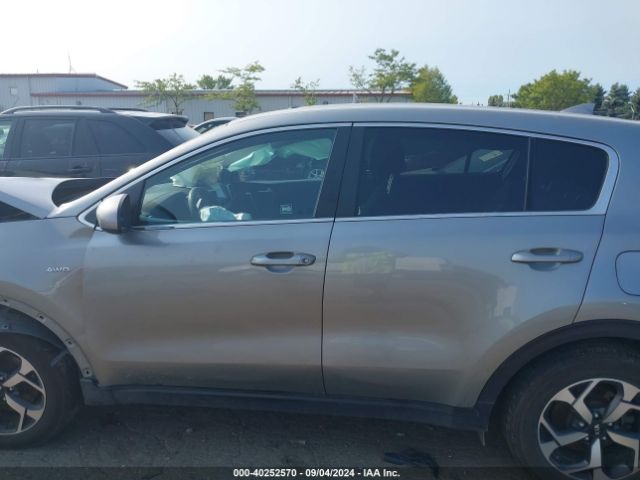 KNDPMCAC3M7942666 KIA Sportage Lx