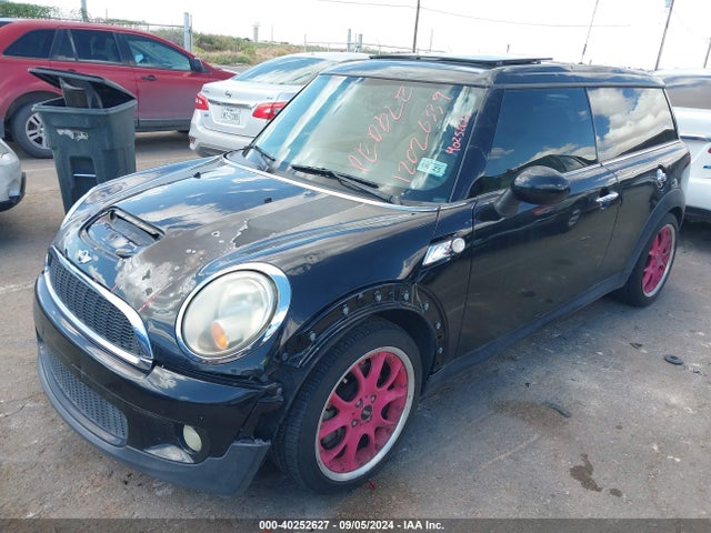 2010 MINI COOPER S CLUBMAN WMWMM3C57ATP93874 Photo 1
