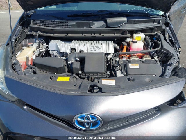 Toyota Prius V Four 2015 JTDZN3EU1FJ022422 Image 10