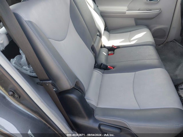 Toyota Prius V Four 2015 JTDZN3EU1FJ022422 Image 8