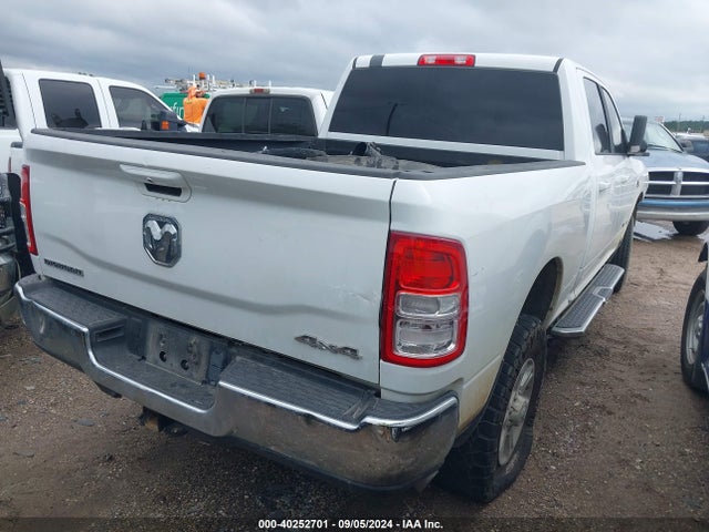 3C6UR5DL5MG620523 RAM 2500 Big Horn  4x4 6'4 Box