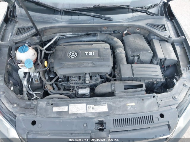 1VWBS7A32FC044686 Volkswagen Passat 1.8t Sport