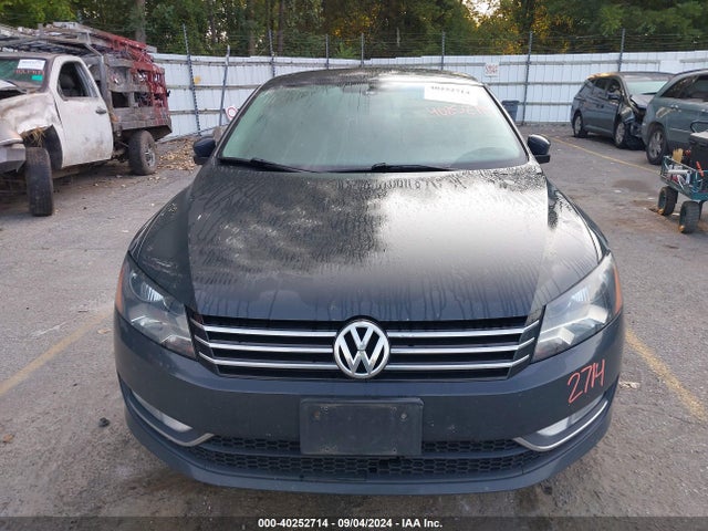 1VWBS7A32FC044686 Volkswagen Passat 1.8t Sport