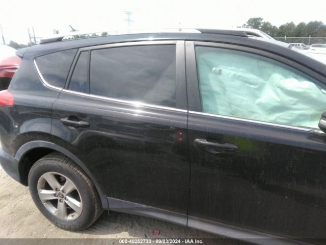 2T3WFREV4FW221302 Toyota Rav4 Xle